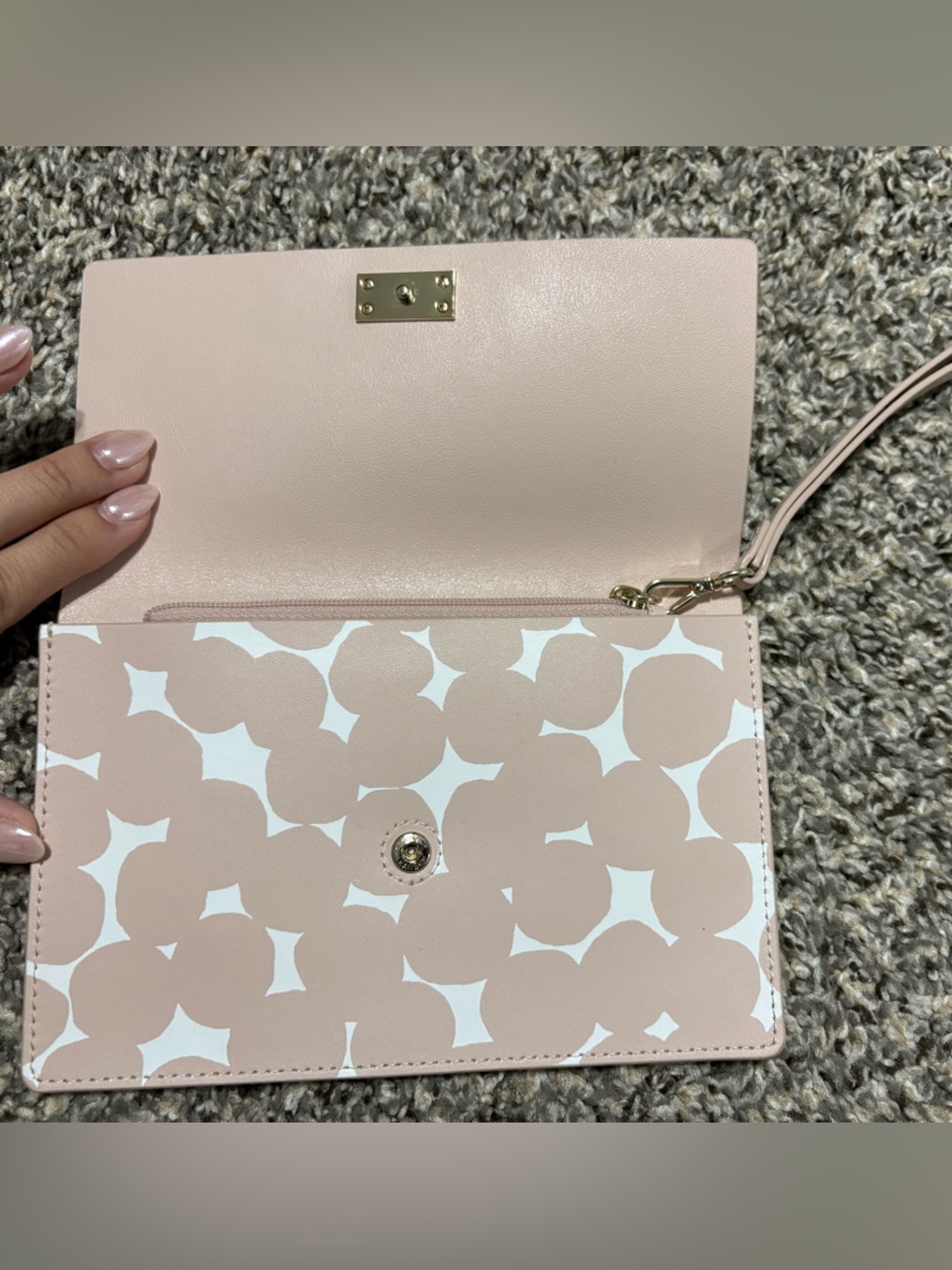 Kate Spade Madie Putnam Drive
Splodge Dot Pink/White Wristlet Clutch - Picture 2 of 4